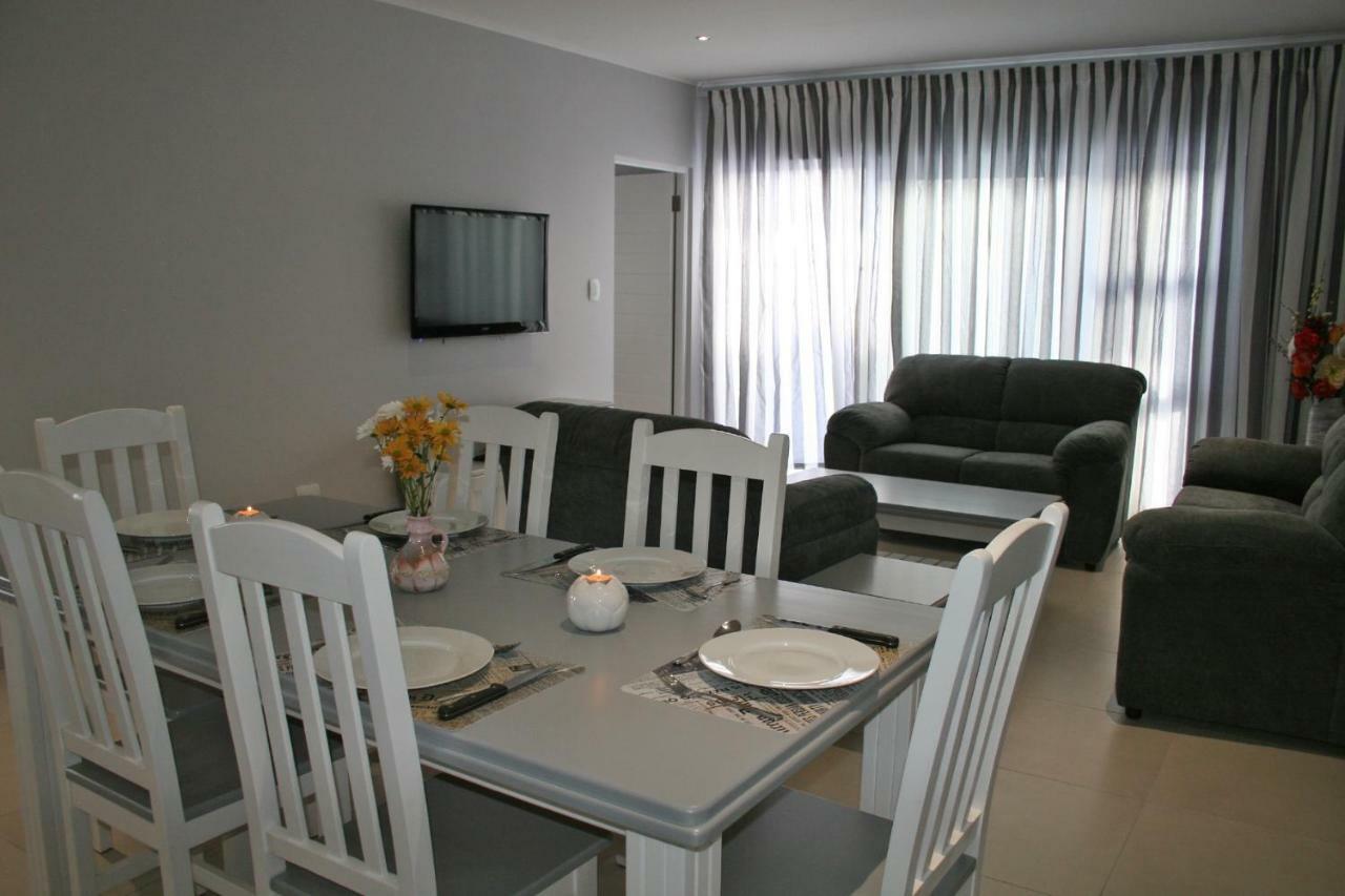 Myoli Holiday Apartments Sedgefield Dış mekan fotoğraf